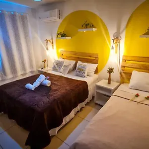 Casa de hóspedes Cantinho Da Gê Suítes